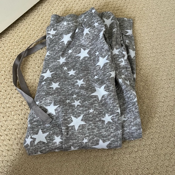 Star pjs - Picture 1 of 2